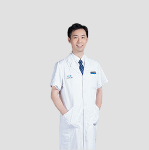 傅哲